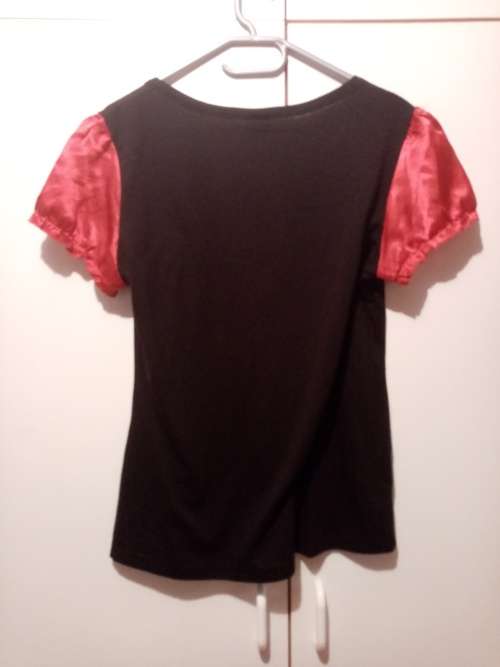 Red and black top 14