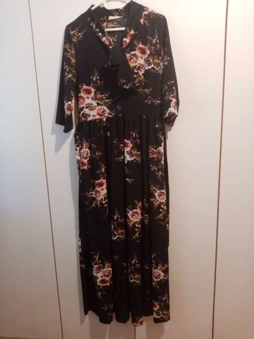 Black and pink floral dress M