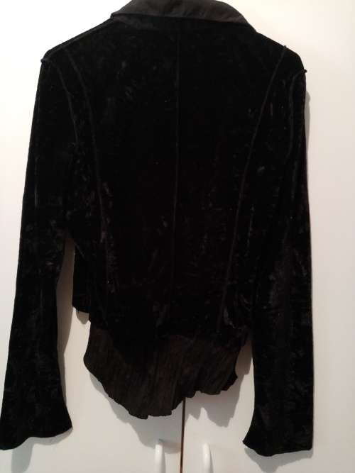 Black velvet shirt 40 small make