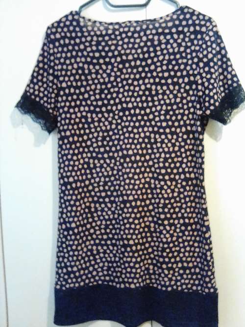 Navy and pink spotted long top M