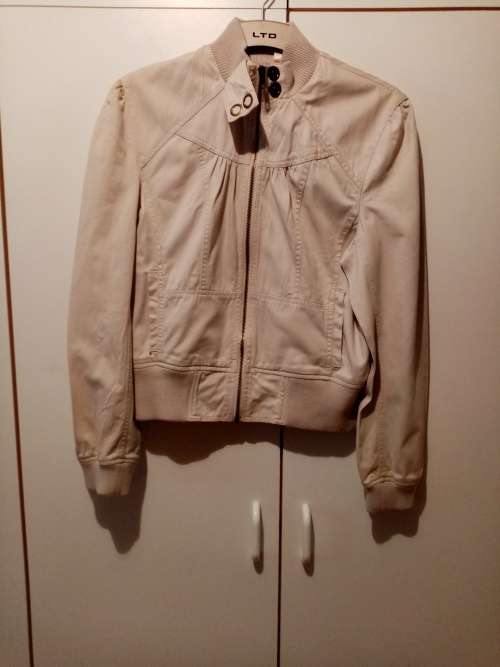 Cream jacket XL