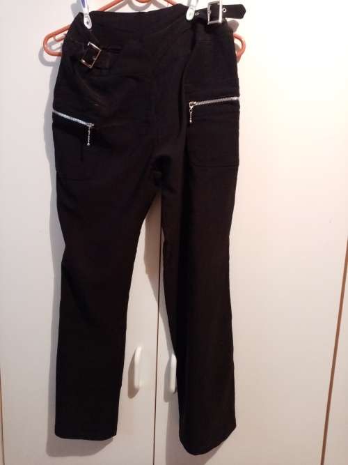 Black pants with zip detail size 34-36
