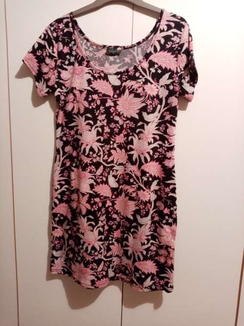 Pink and black dress 36