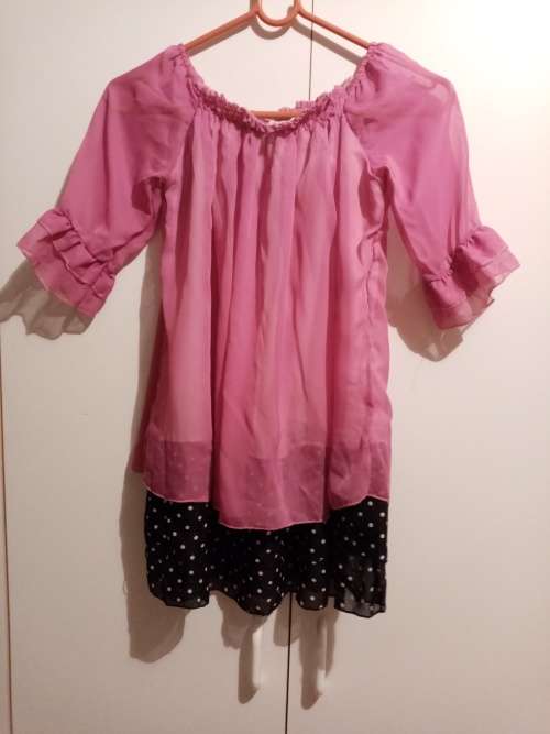 Pink and black polka-dot top 34-36