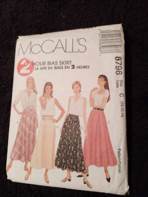 McCall`s 2 hour bias skirt pattern complete