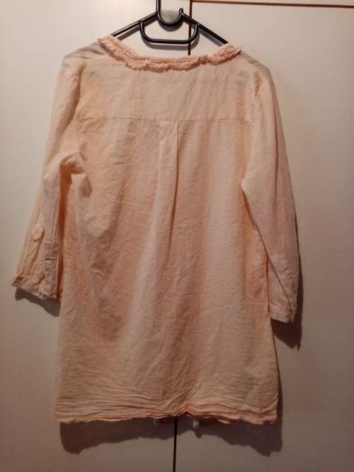 Light peach 100% cotton long shirt G. Couture 36 as new
