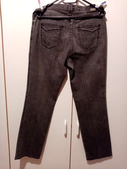 Brax grey stretch denim jeans with embellishments imported size 33/34