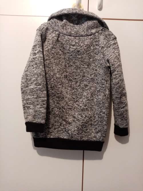 Grey warm thick jersey top 5-6