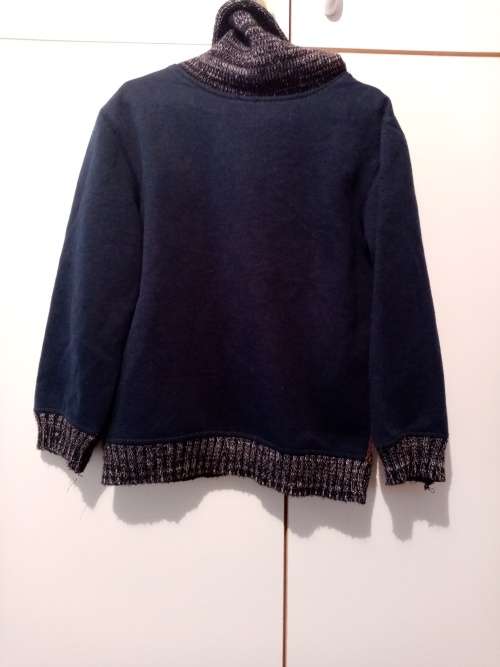 Navy blue long sleeve jersey top 5-6