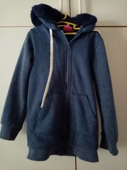 Blue thick girls hoodie 7-8