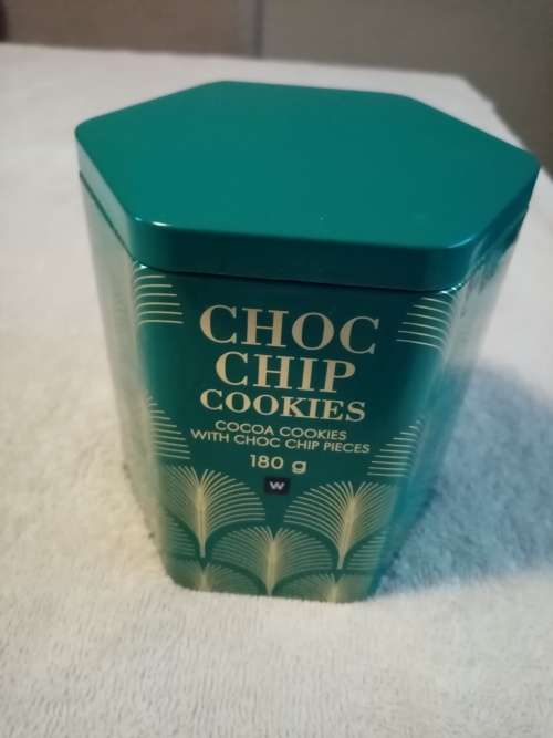 Woolworths green choc chip cookie tin
