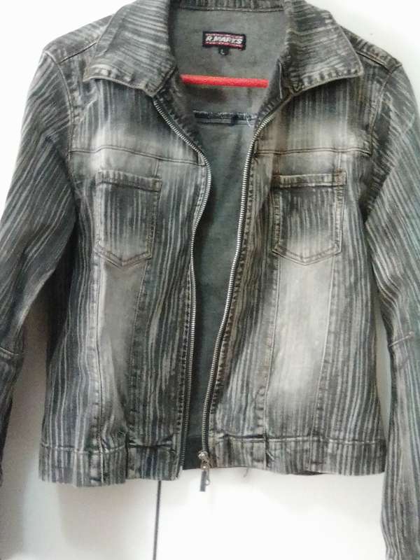 Stunning grey stripped denim jacket size L