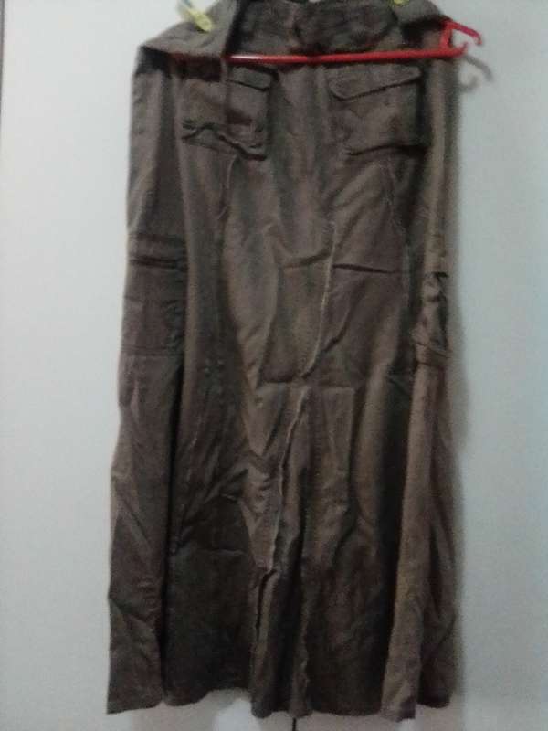 Brown khaki identity skirt with multiple pockets size 34
