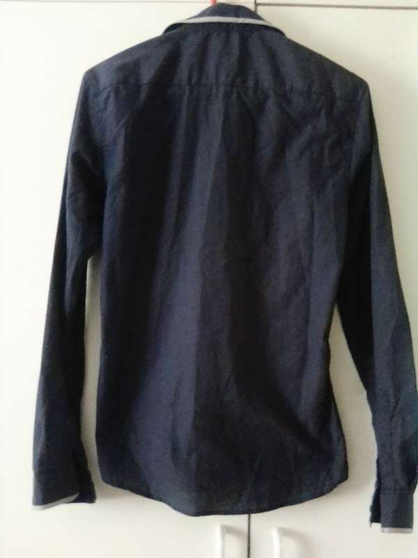 Men`s blue shirt size S