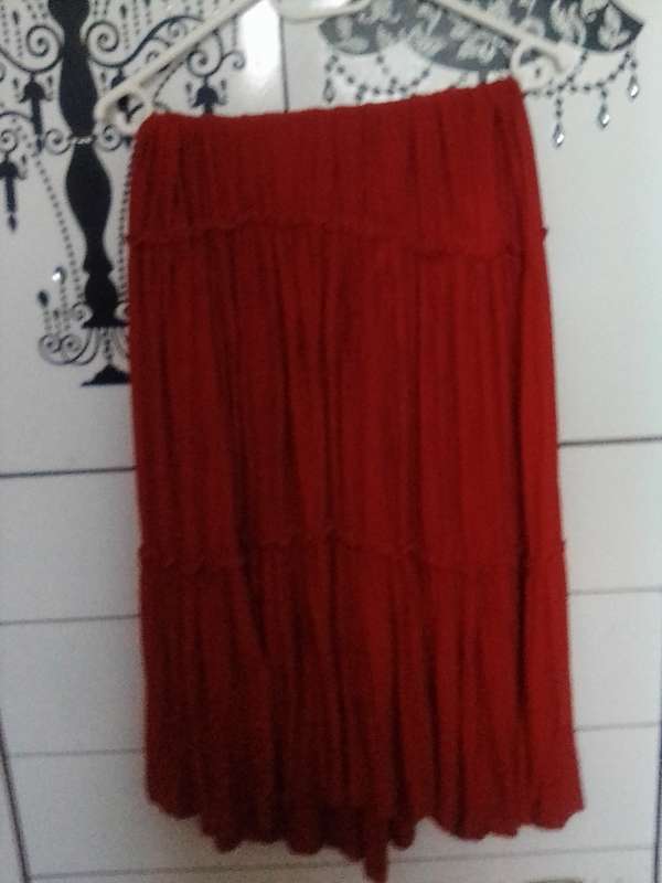 Red ruffle skirt size 8