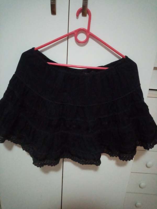 Black Jay Jay`s elasticated ruffle mini skirt size 12