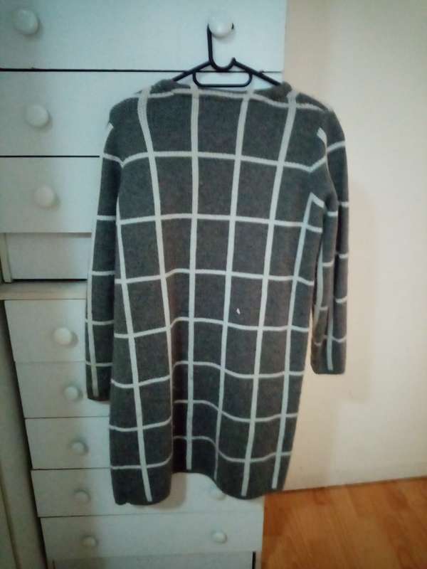 Stunning grey and white warm coverup