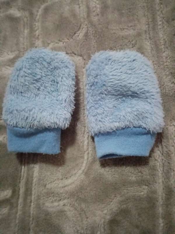 Blue baby gloves