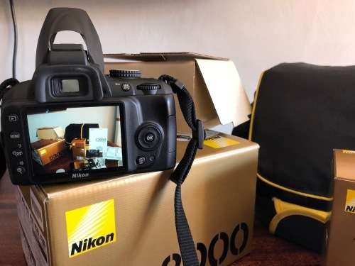Nikon D3000 Full Package
