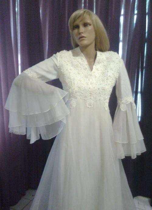 CLEARANCE SALE !!!!!       WEDDING DRESS