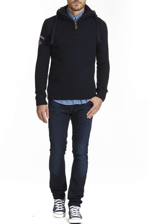 R1 Start! 100% Original! Superdry Hoody - small