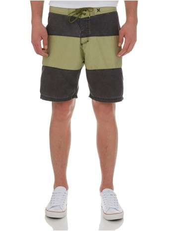 Christmas special Hurley boardshorts - Size 32