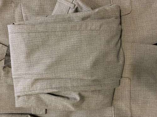 Ben Sherman pre-owned suit with a hook missing (see pictures below)