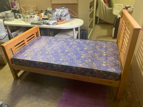 3 QUARTER PINE BED