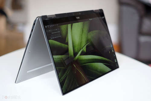 Dell XPS 13 2in1 Notebook , Core i7 7th Gen, QHD+ TouchScreen with Pen, 16gb Ram, 512gb SSD