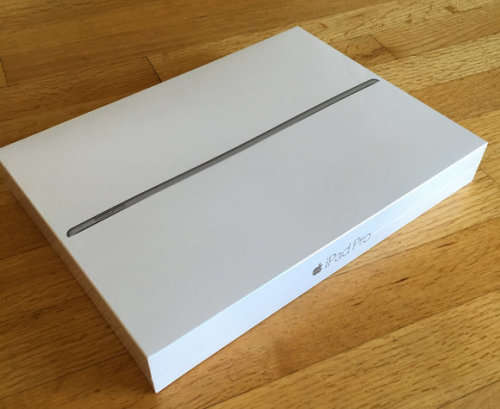 apple IPAD PRO 12.9''. 256GB. Cellular[4G/LTE]+ WiFi. 2.2GHz, Apple A9X  +  Elegant Leather Case