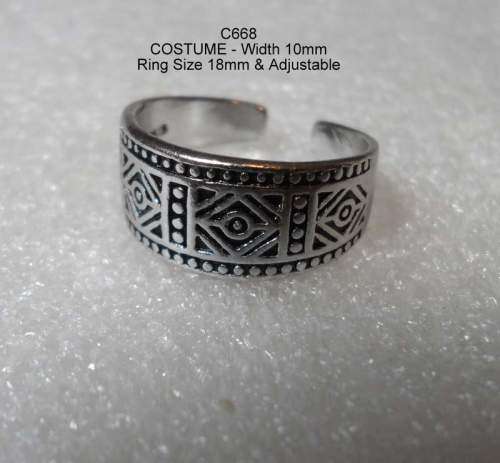 5 DIFFERENT COSTUME RINGS ALL FOR 1 BID - TAKE A LOOK