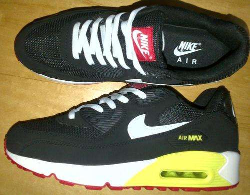 Mens nike air max sneaker SIZE 8 - 8.5 - IN STOCK READY FOR POSTING