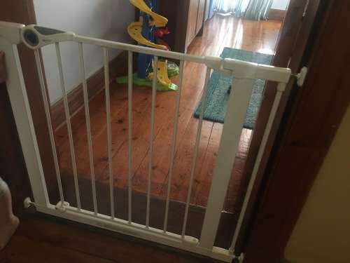 Bambino safety gate (No drilling required)