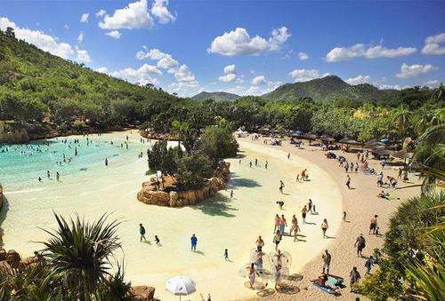 Sun City 7-10 December 2012. 3 Nights. Sleeps 6