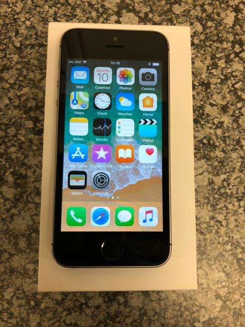I PHONE 5S 16GB IMMACULATE CONDITION