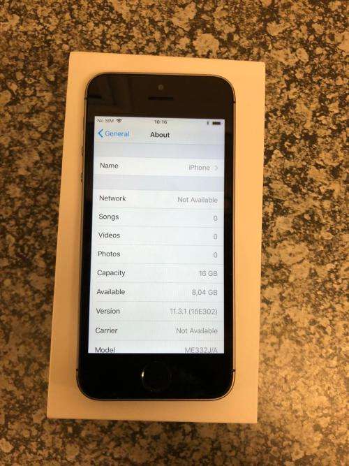 I PHONE 5S 16GB IMMACULATE CONDITION