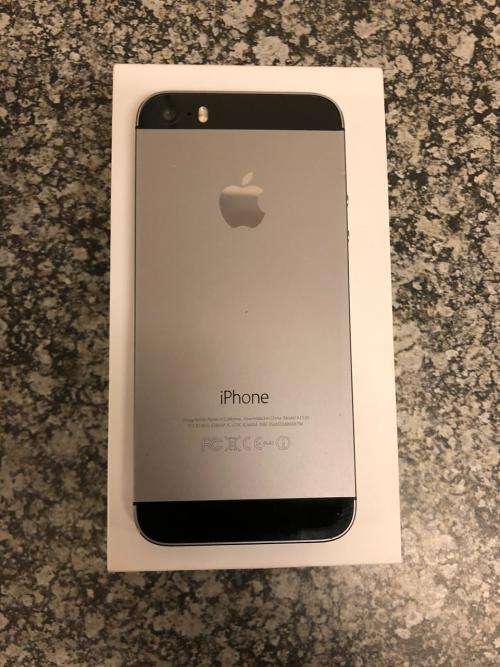 I PHONE 5S 16GB IMMACULATE CONDITION
