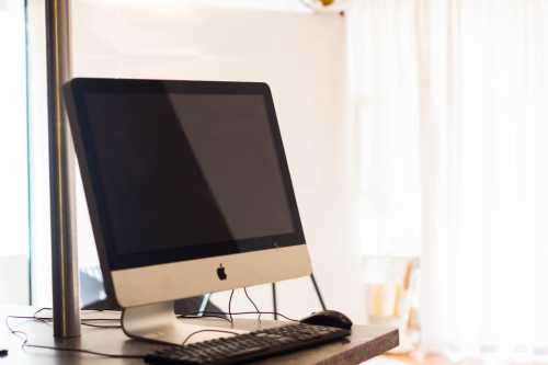 I MAC CORE 2 DUO 2009 21.5 INCH PLIZ READ