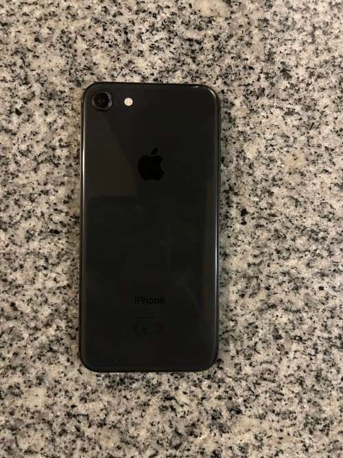 I PHONE 8 64GB