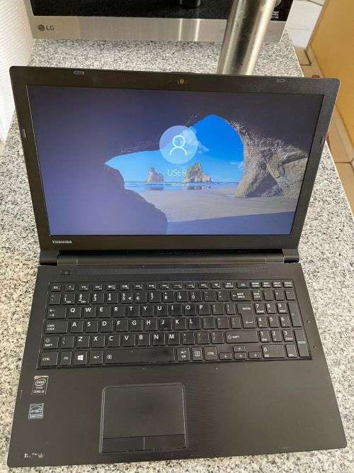 TOSHIBA TECRA C50-B133 CORE i5 16GB RAM 500GB