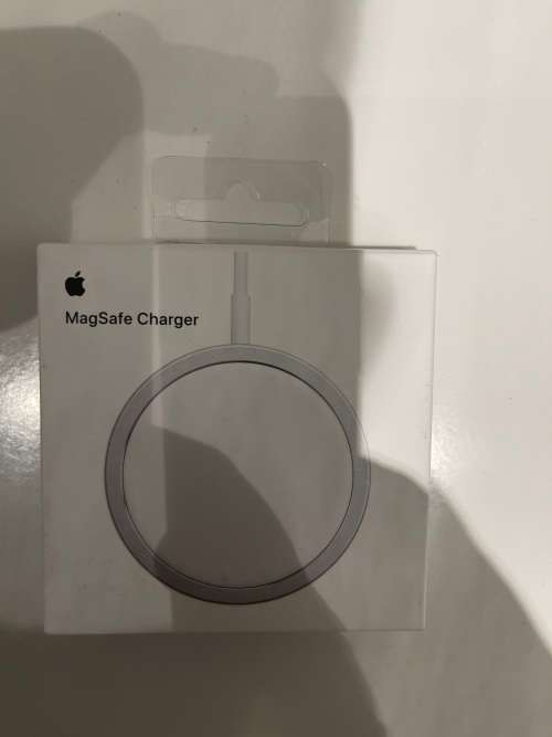 APPLE MAGSAFE CHARGER NEW OPEN BOX