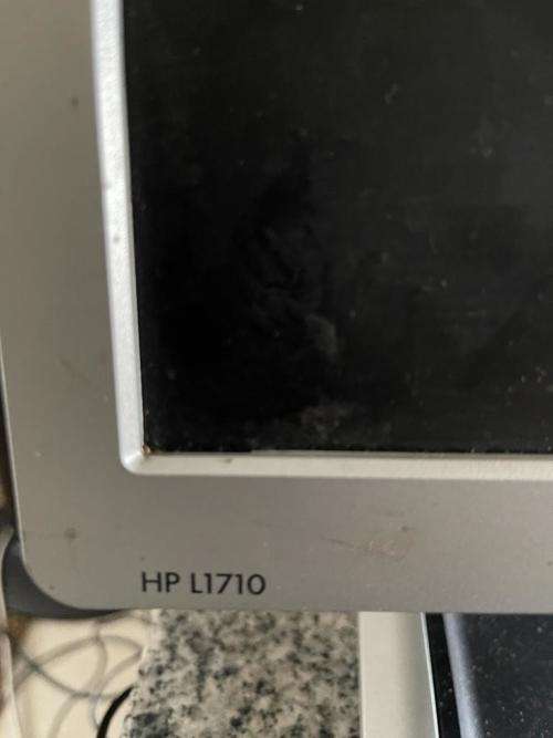 3 XMECCER  A1954 LED MONITORS and 1 HP L1710 MONITOR