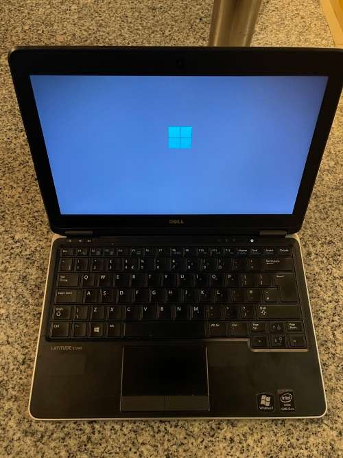Dell Latitude E7240 - Intel i5 Windows 11