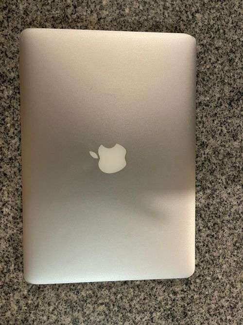 MACBOOK PRO [ RETINA ,13 INCH EARLY 2015 ] CORE i7 16gb RAM 500GB