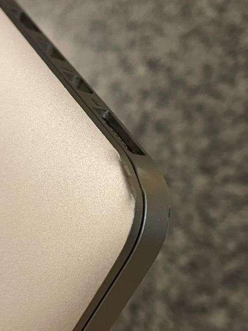 MACBOOK PRO [ RETINA ,13 INCH EARLY 2015 ] CORE i7 16gb RAM 500GB