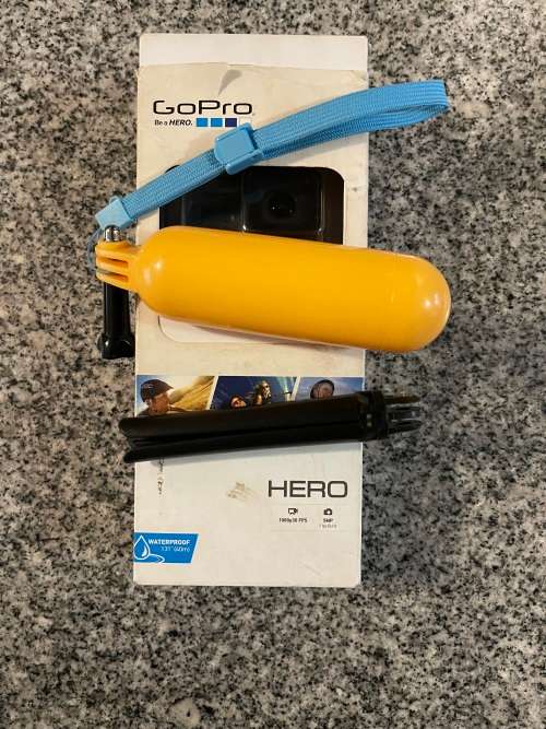 GoPro Hero CHDHA-301 with stand and floater