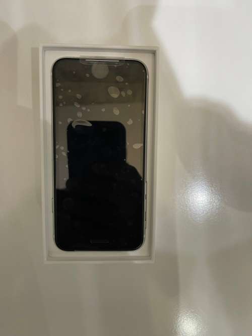 APPLE I PHONE SE 2020 64GB  WHITE MINT CONDITION AS NEW 10/10 CONDITION