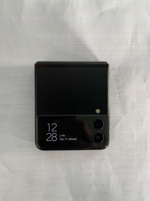 Samsung Galaxy Z Flip 3 5G {256GB, Single  Sim, Black}