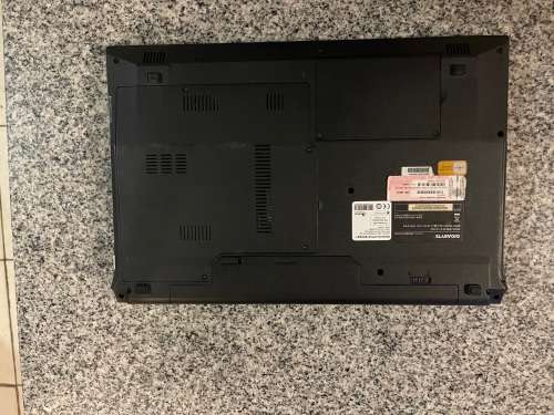 GIGABYE Q1532 CORE i3