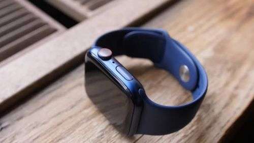 APPLE WATCH SERIES 6 - 44MM - BLUE WITH NAVY SPORTS BAND GPS